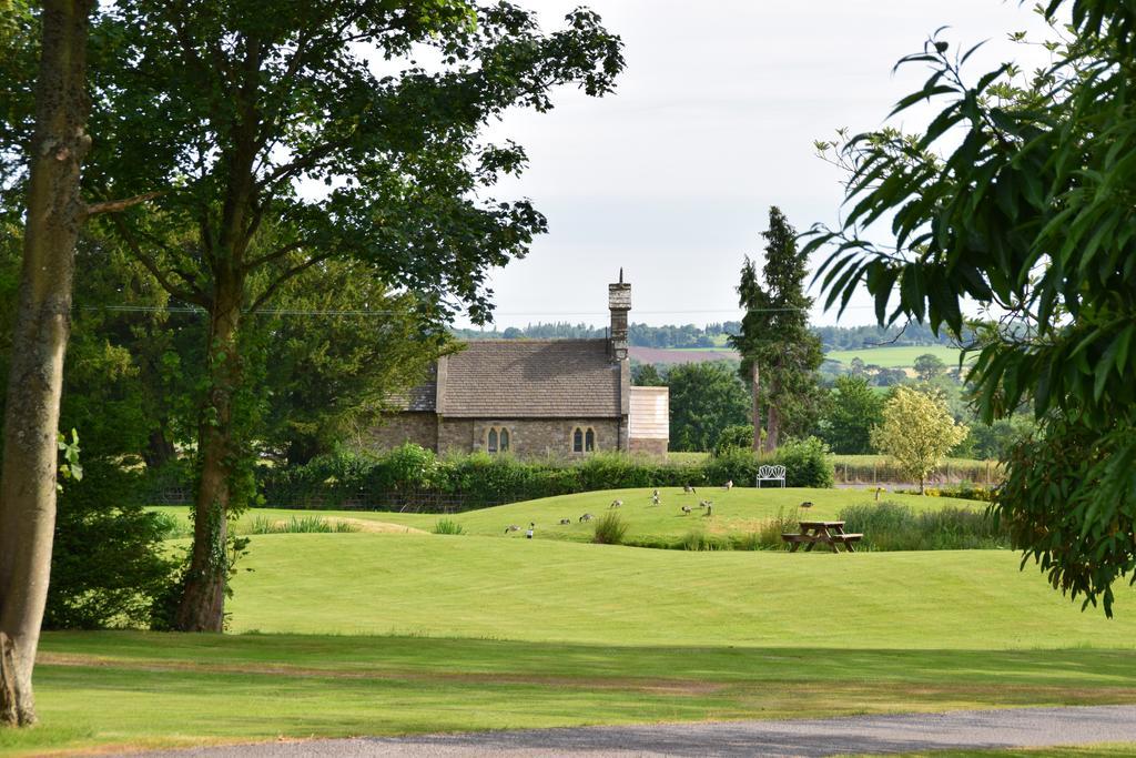 Llansabbath Country House B&B Abergavenny Exterior photo